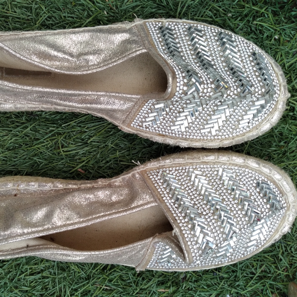 Gold sequin